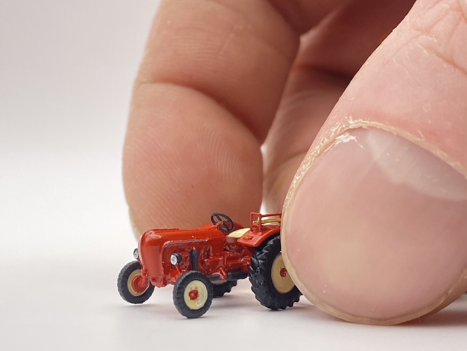 PORSCHE-DIESEL miniatur